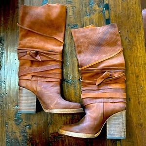 FREE PEOPLE LEATHER SUEDE BOOTS 👢
